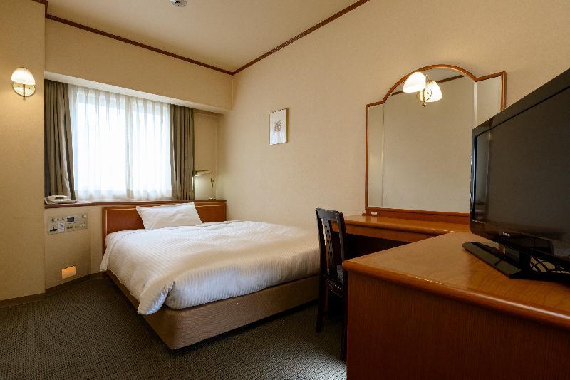 Yokohama Isezakicho Washington Hotel Exterior foto